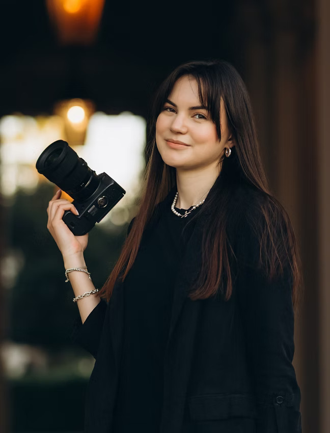 Anastasia, Photographer